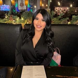 Meet your Posher, Briana